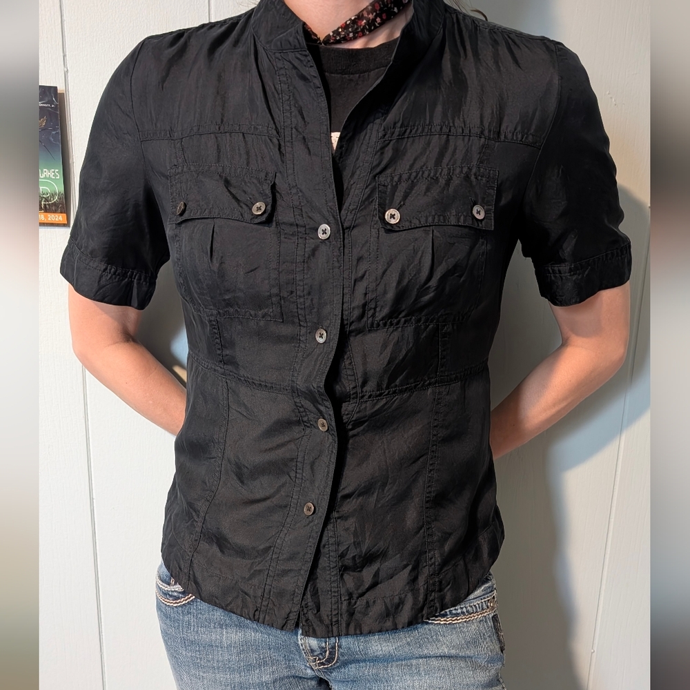 Banana Republic 100% silk Y2K Button Up